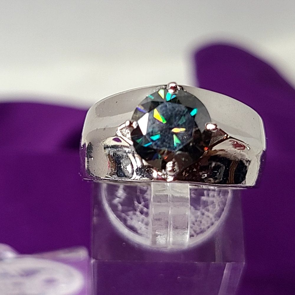 Moissanite 2 Carat Mens/ Unisex Ring